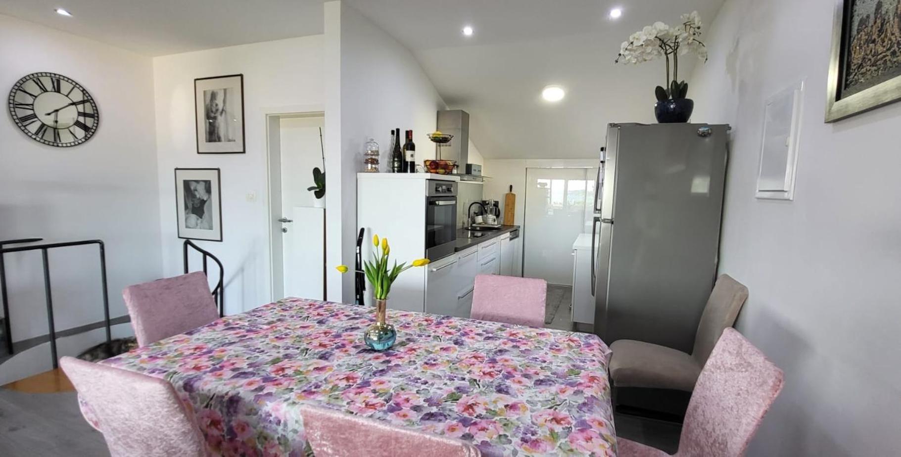 Apartment D & N คาชเตลา ภายนอก รูปภาพ