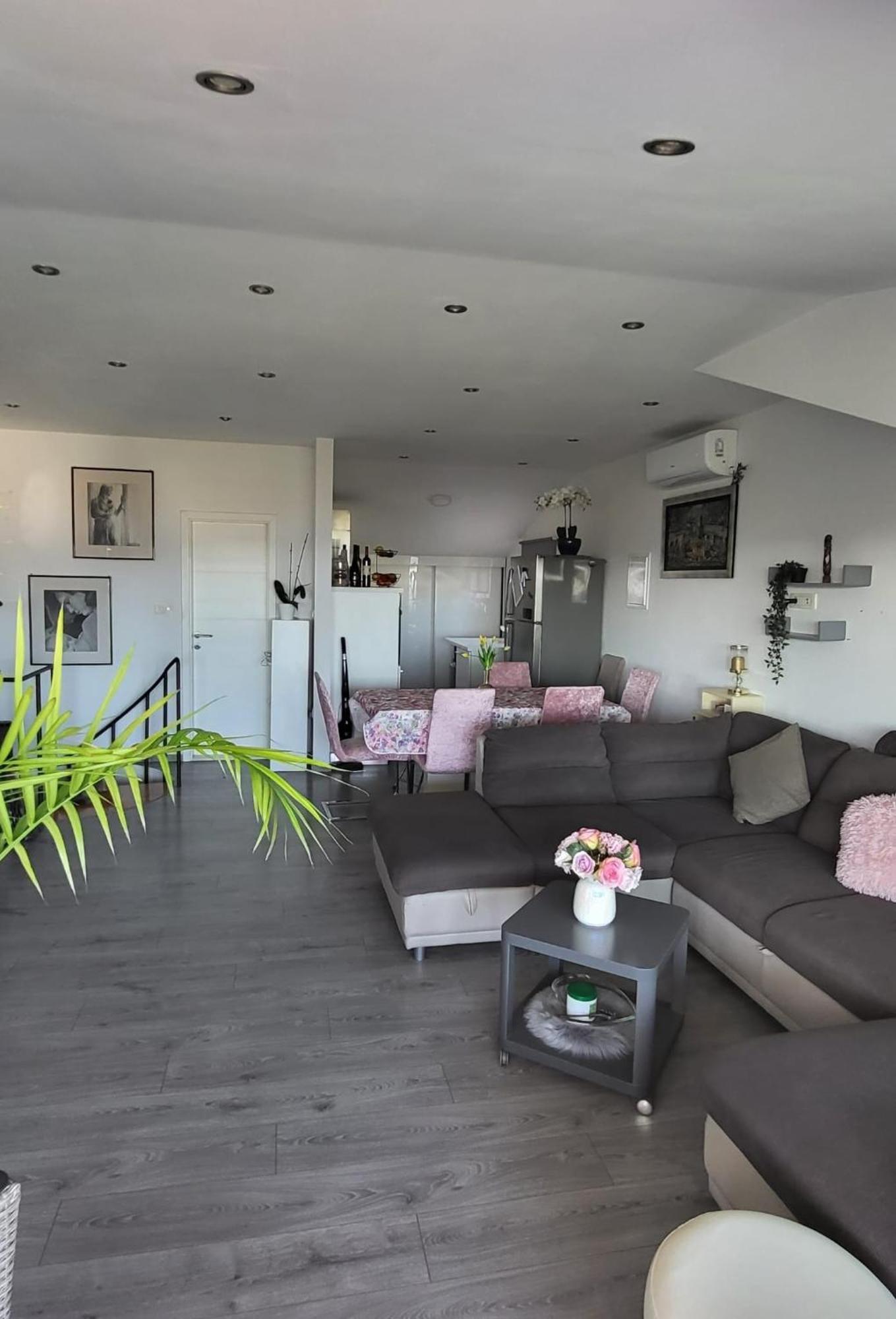 Apartment D & N คาชเตลา ภายนอก รูปภาพ